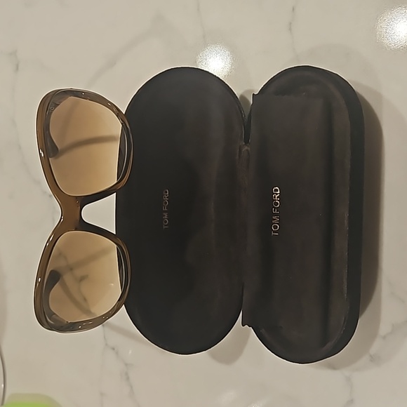 Tom Ford Sunglasses - Picture 8 of 9